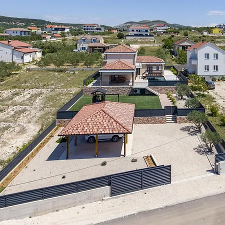 Vila Magnificent Oasis With Extra Large Pool Vrana (Zadar)
