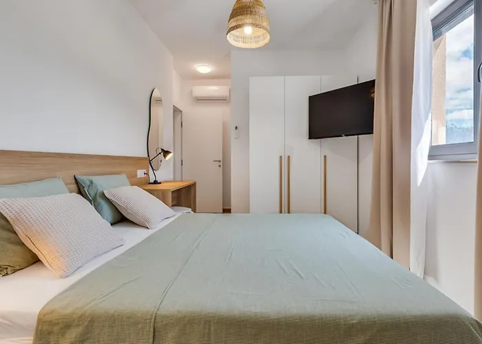 Vila Magnificent Oasis With Extra Large Pool