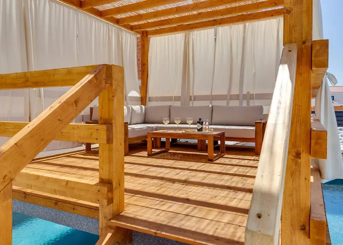 Vila Magnificent Oasis With Extra Large Pool *