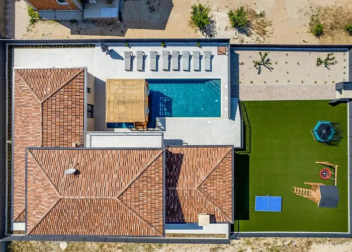 Magnificent Oasis With Extra Large Pool * Vrana (Zadar)