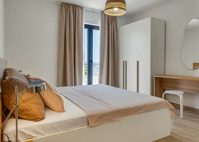 Magnificent Oasis With Extra Large Pool Vila Vrana (Zadar)